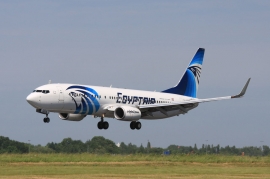 07.07.2016, Пилот самолета EgyptAir тушил пожар на борту