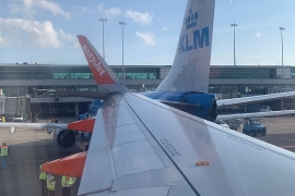 10.07.2019, Два самолета столкнулись в аэропорту Амстердама