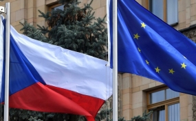 25.02.2022, Три страны приостановили выдачу виз россиянам
