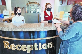 02.08.2021, Туристы начали заселяться в отели в Сочи по новым правилам